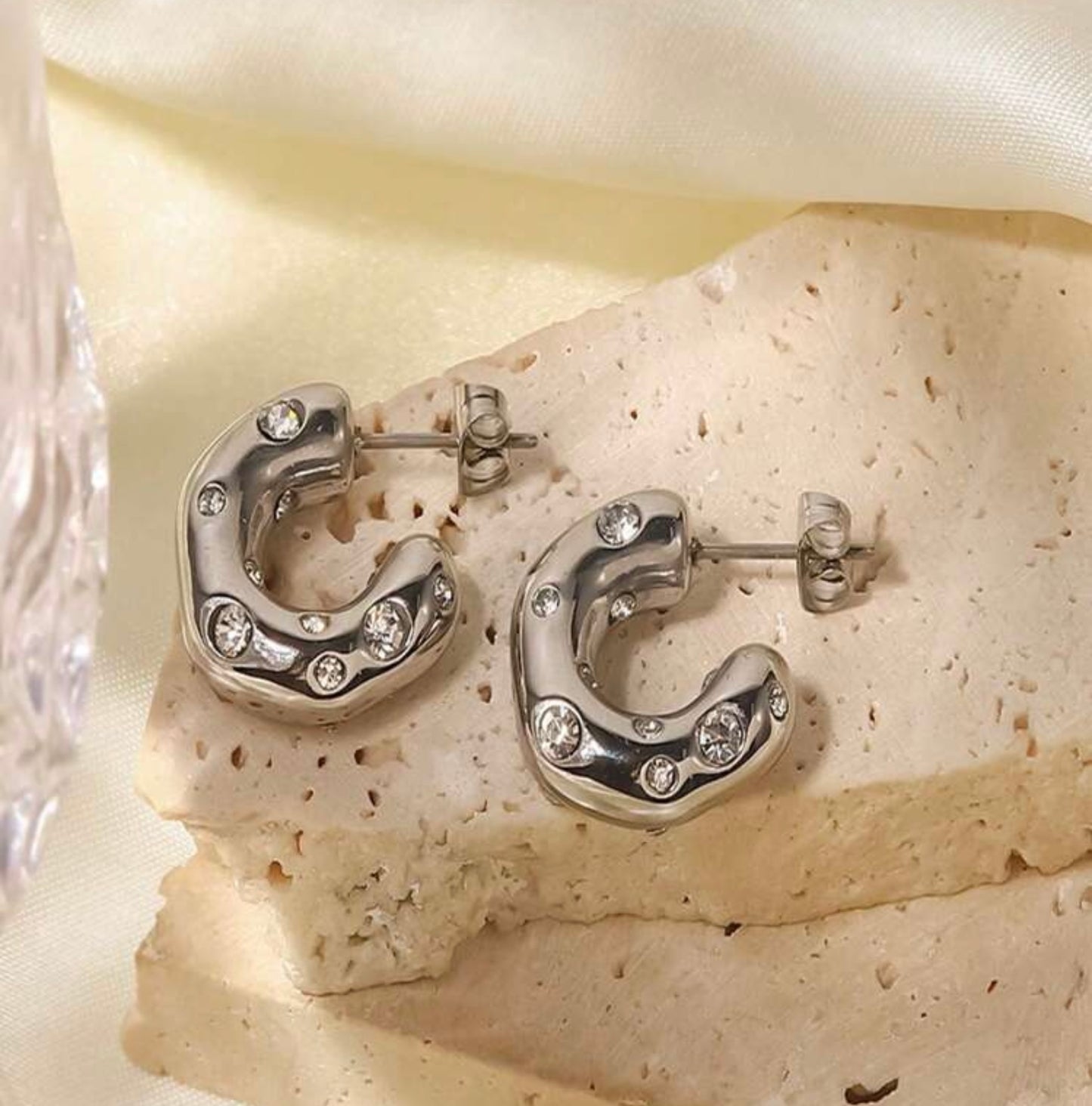 Daphne Earrings
