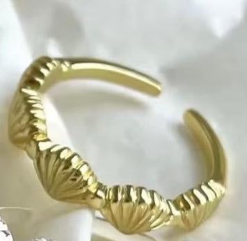 925 Cordelia Ring