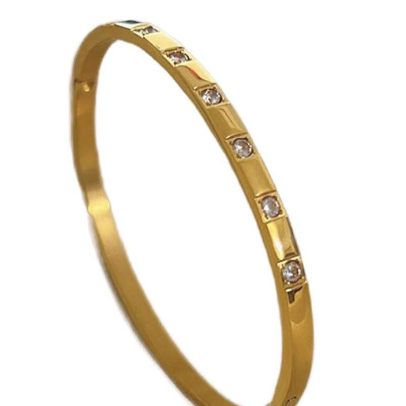 Diora Bangle