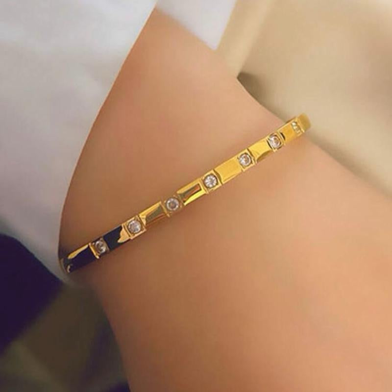Diora Bangle