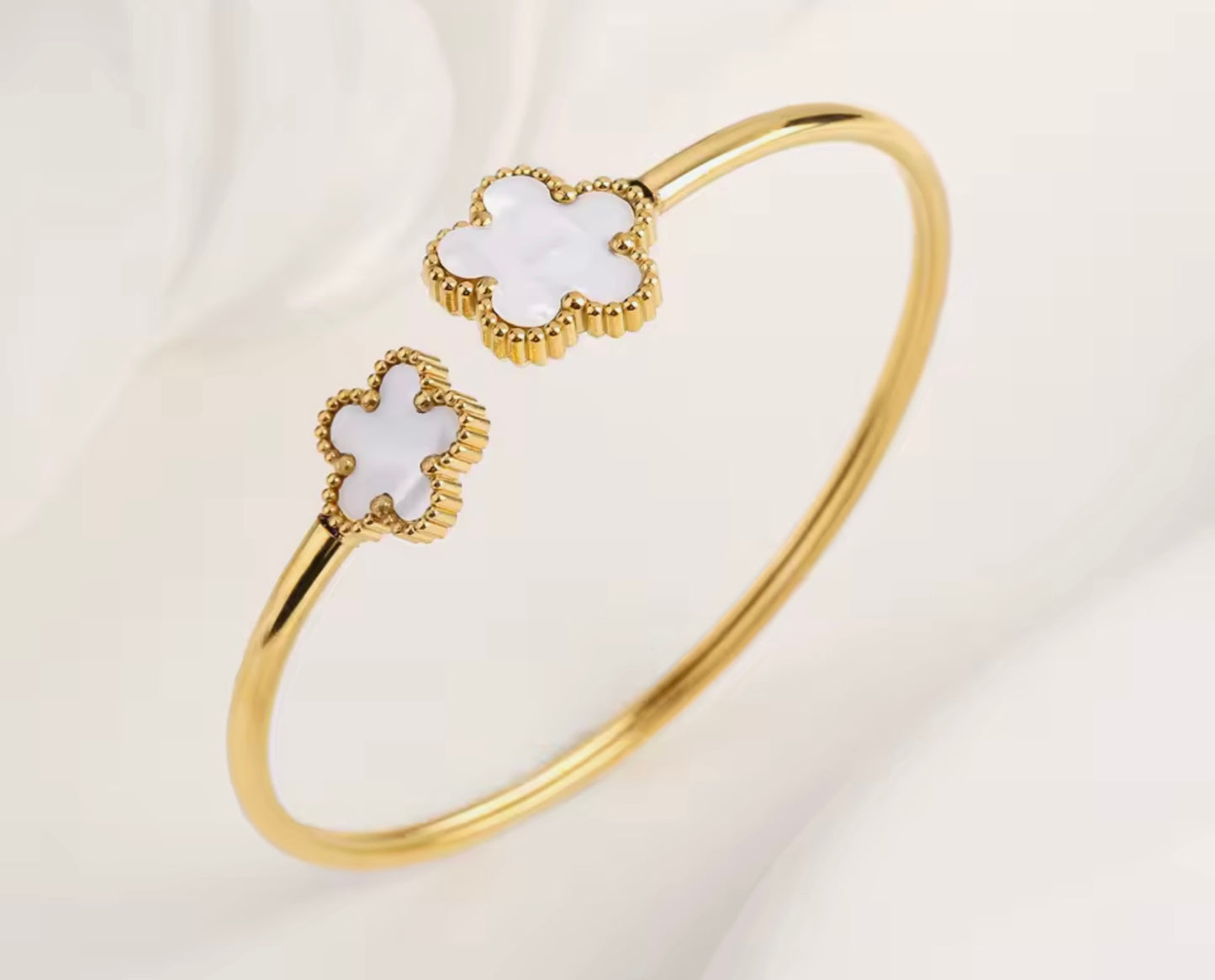 Ariel Bangle